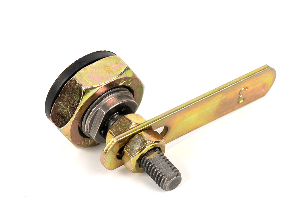 바닥 도어용 삼각형 잠금 장치