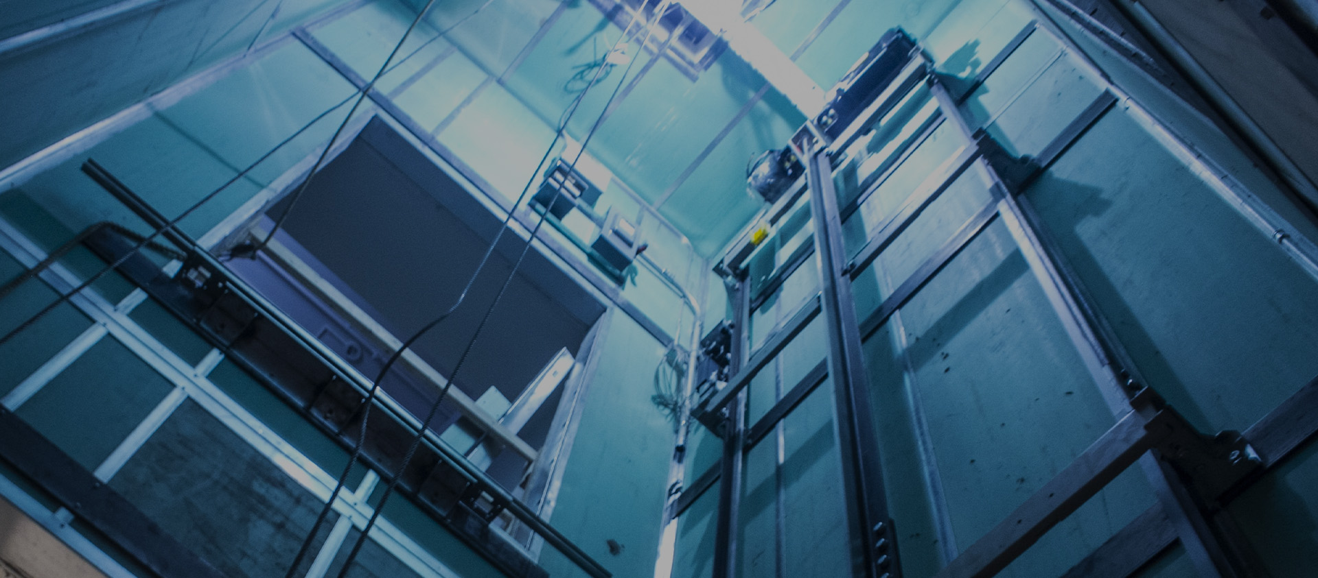 Ningbo Yinzhou Fukangda 엘리베이터 부품 공장.